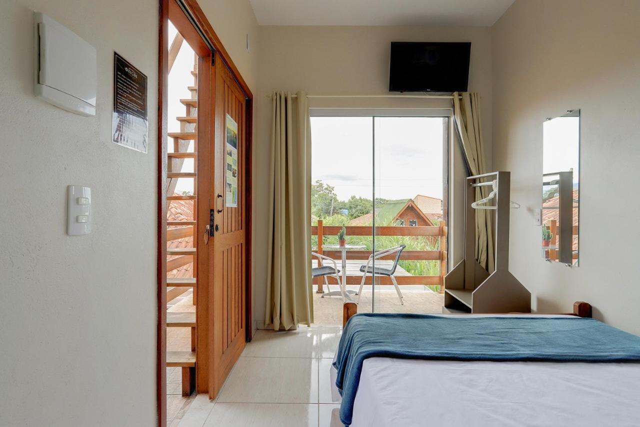 Origin Acomodacoes Hotel Guarda do Embau Bagian luar foto